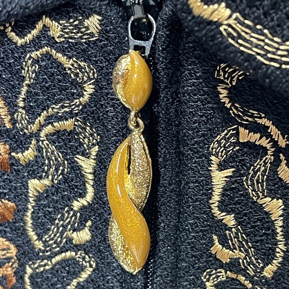 St John Collection Metallic Black Jacket Santana Knit Embroidery Animal Print 8 - Picture 7 of 7